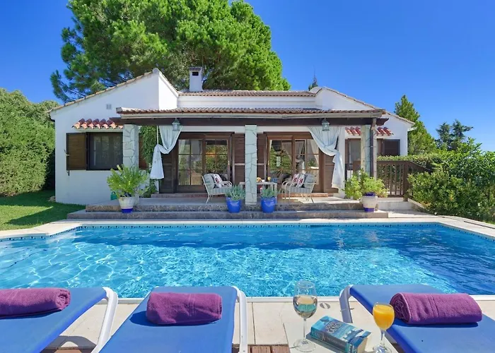 Casa Cumbre - 3 Bedroom Holiday Villa